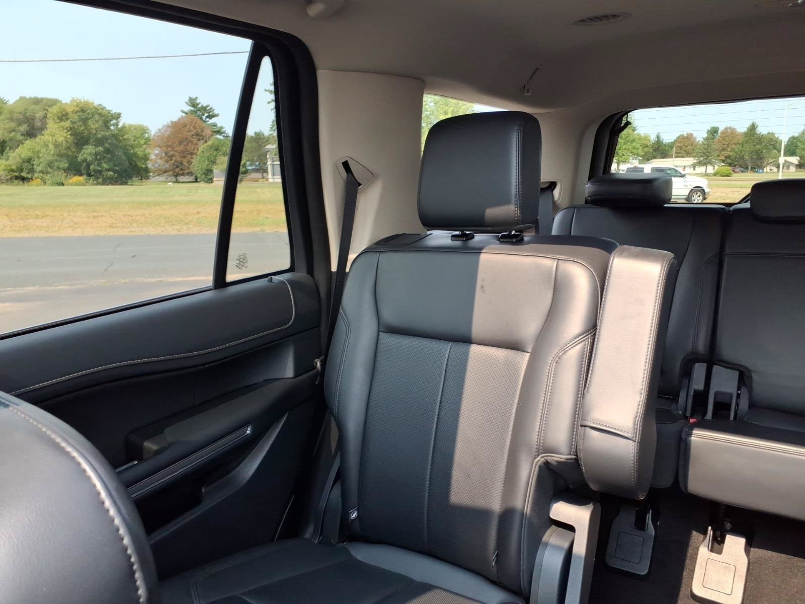 Used 2024 Ford Expedition XLT AWD/4WD image 13