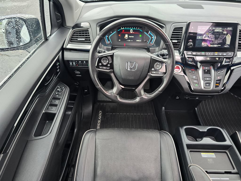 Used 2023 Honda Odyssey Elite image 17