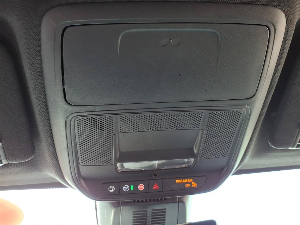 Used 2025 Chevrolet Equinox LT w/ Convenience Package II FWD image 14