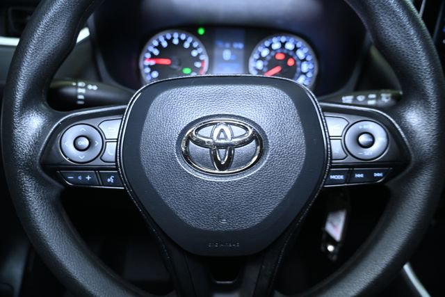 Used 2022 Toyota RAV4 LE image 35