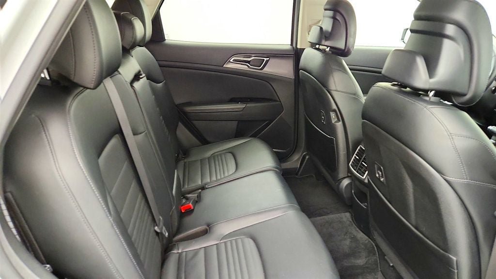 Used 2023 Kia Sportage SX FWD image 24