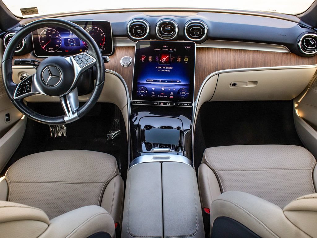 Used 2022 Mercedes-Benz C 300 4MATIC Sedan image 33