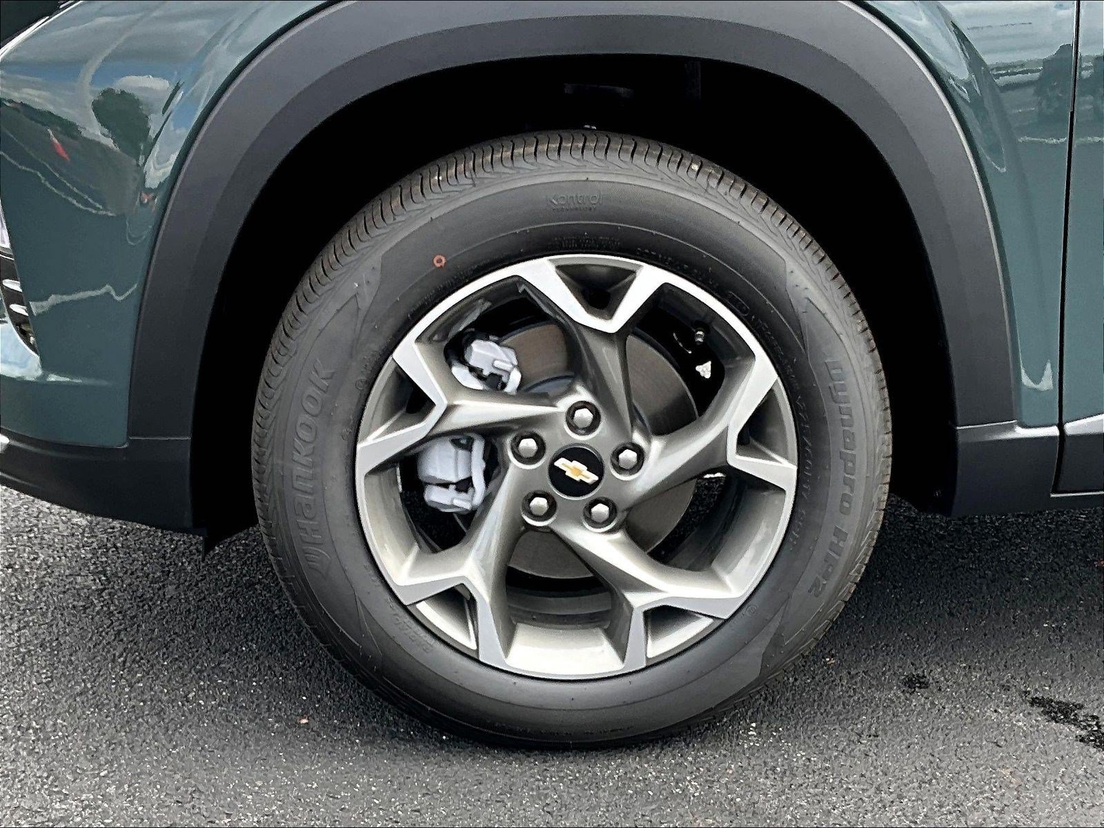 New 2026 Chevrolet Trax LT w/ LT Convenience Package FWD image 23
