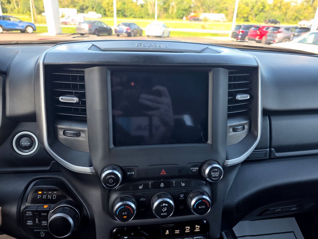 Used 2021 RAM 1500 Big Horn AWD/4WD image 14