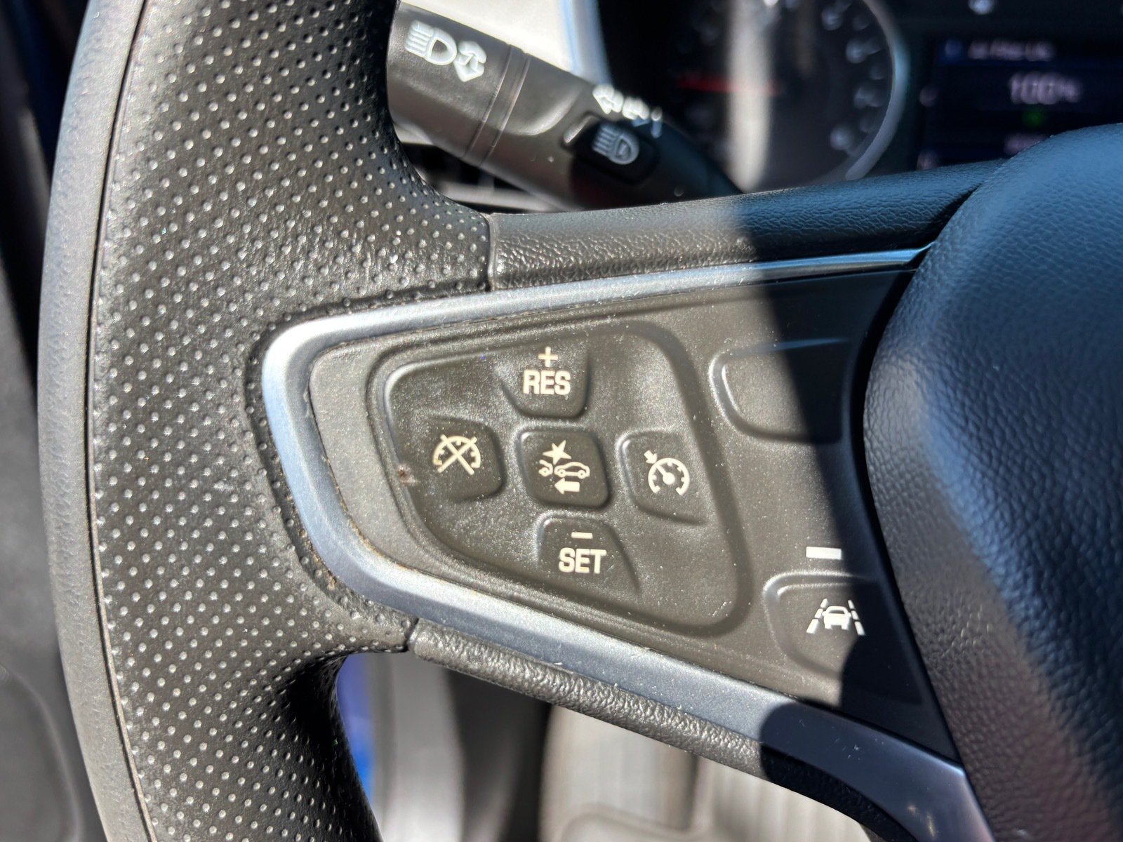 Used 2023 Chevrolet Equinox LS w/ LS Convenience Package FWD image 22