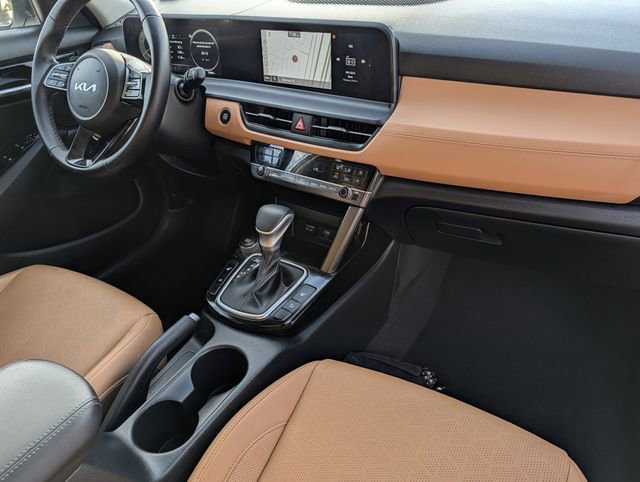 Used 2024 Kia Seltos EX FWD image 32