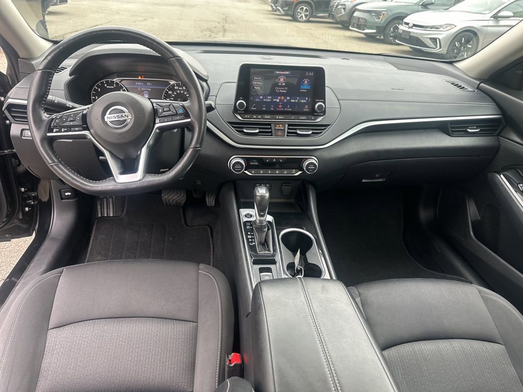 Used 2020 Nissan Altima 2.5 SV image 25