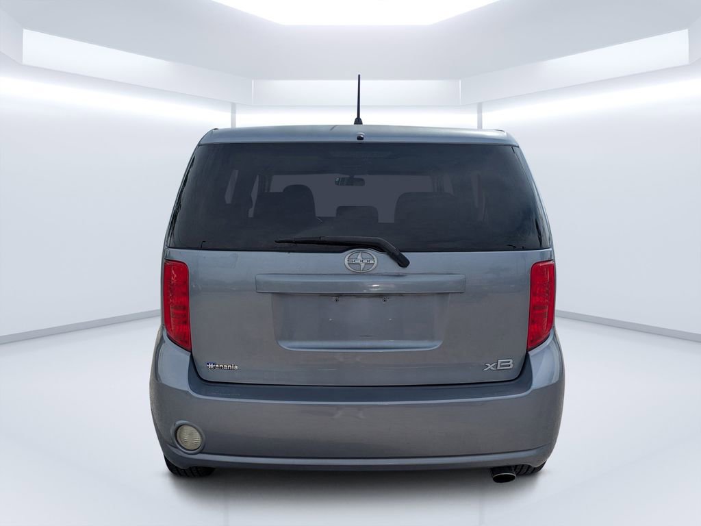 Used 2010 Scion xB image 4