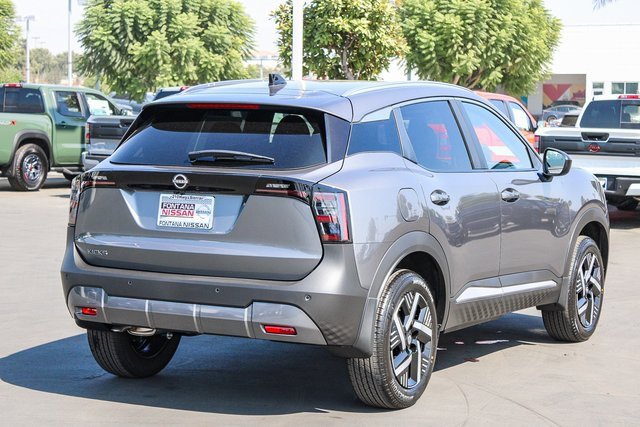 New 2026 Nissan Kicks SV image 7
