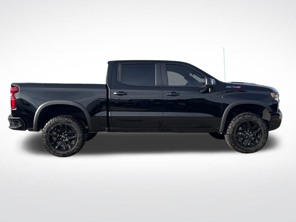 Used 2025 Chevrolet Silverado 1500 ZR2 w/ Technology Package AWD/4WD image 8