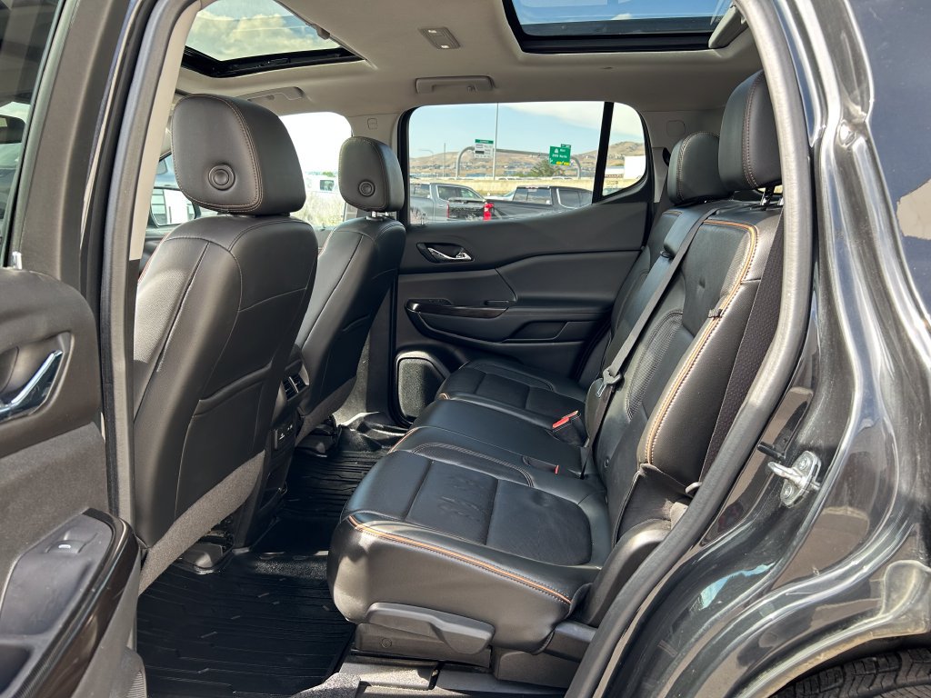 Used 2020 GMC Acadia AT4 w/ GMC Pro Grade Package AWD/4WD image 9