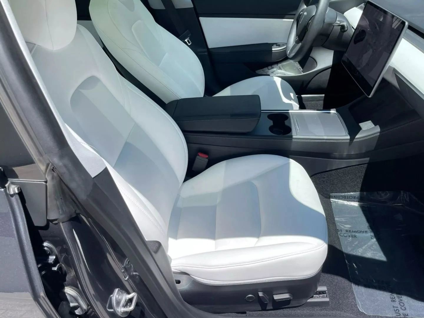 Used 2023 Tesla Model 3 Standard Range image 12