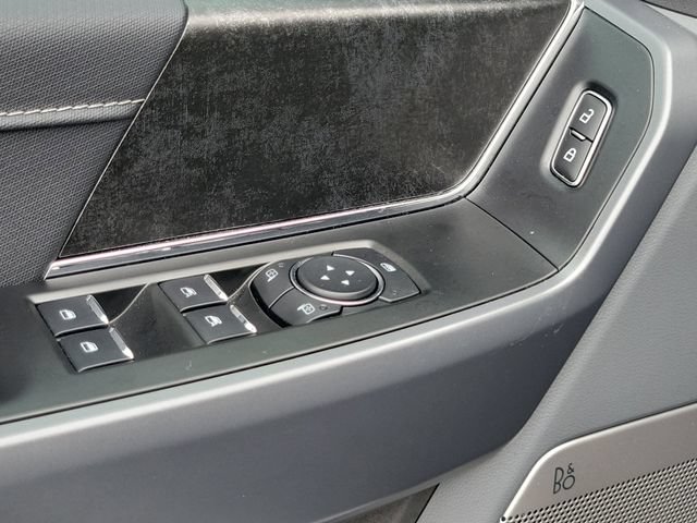 Used 2025 Ford F150 Lightning Flash AWD/4WD image 16