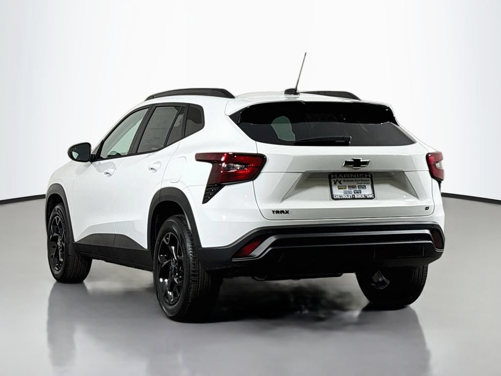 New 2026 Chevrolet Trax LT w/ Driver Confidence Package FWD image 5