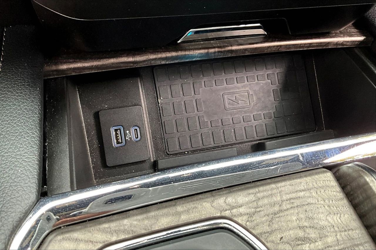 Used 2021 Ford Expedition Max Limited image 26