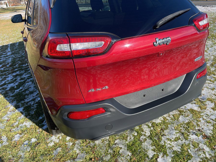 Used 2016 Jeep Cherokee Latitude image 14