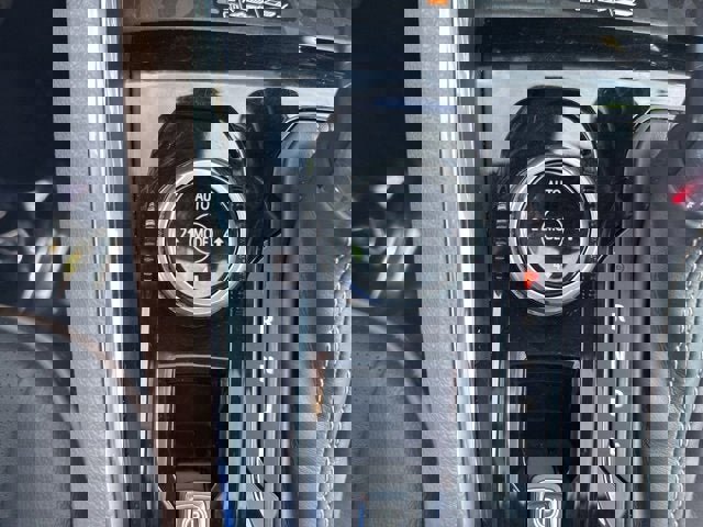 Certified 2024 GMC Canyon Denali image 22