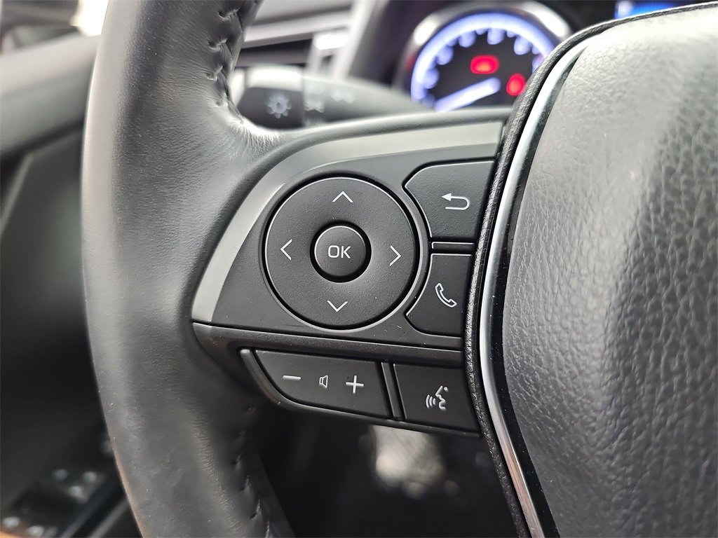 Used 2020 Toyota Camry SE image 20