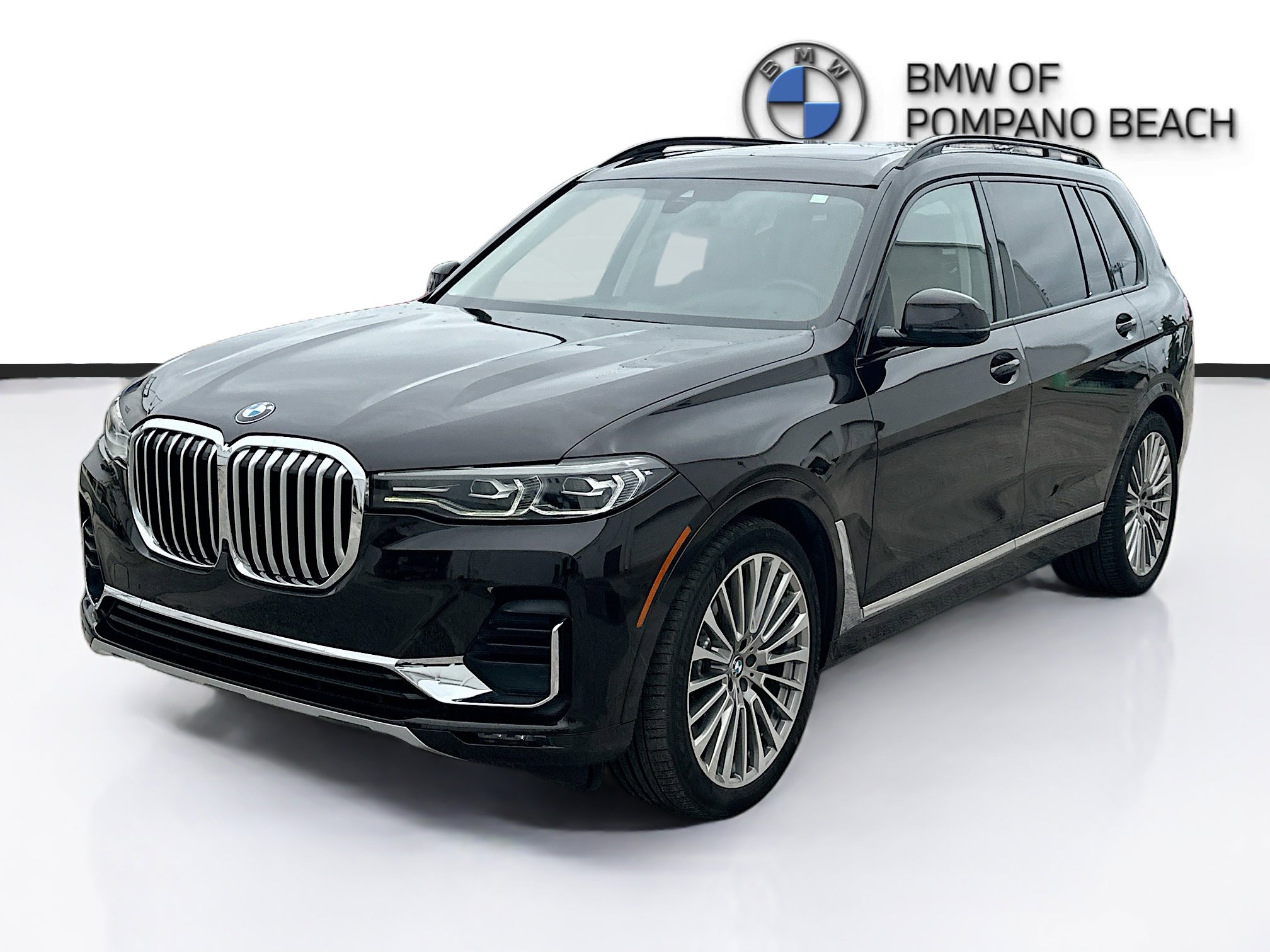 Used 2022 BMW X7 xDrive40i w/ Executive Package image 3