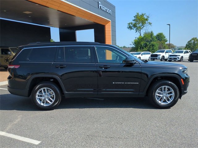 New 2025 Jeep Grand Cherokee L Laredo w/ Luxury Tech Group I image 3