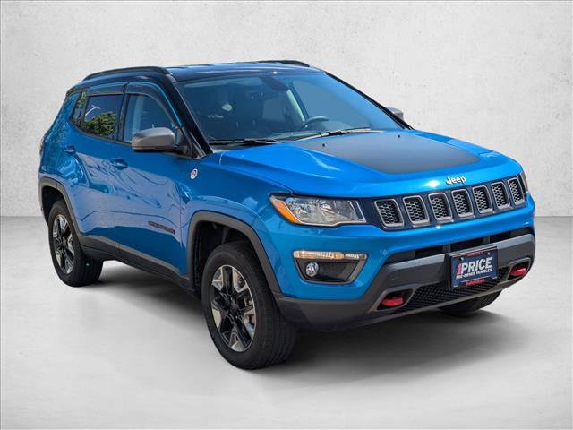 Used 2018 Jeep Compass Trailhawk w/ Leather Interior Group AWD/4WD image 3