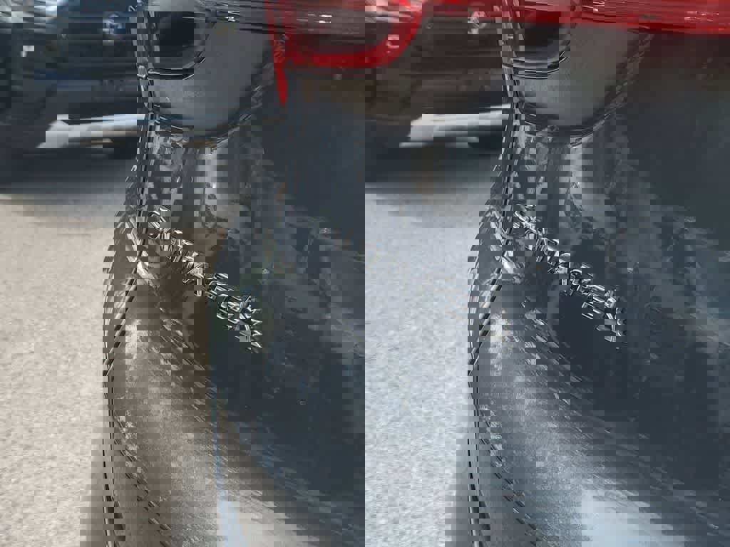 Used 2023 Hyundai Santa Fe Calligraphy image 7