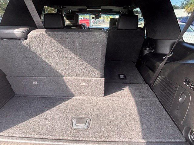Used 2018 Cadillac Escalade Platinum RWD image 27