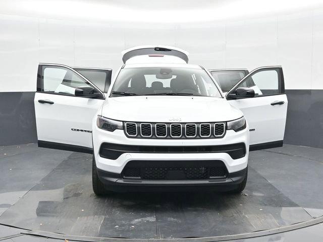 Used 2025 Jeep Compass Sport image 47