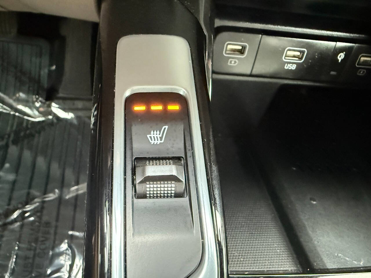 Used 2023 Kia Sorento SX image 45