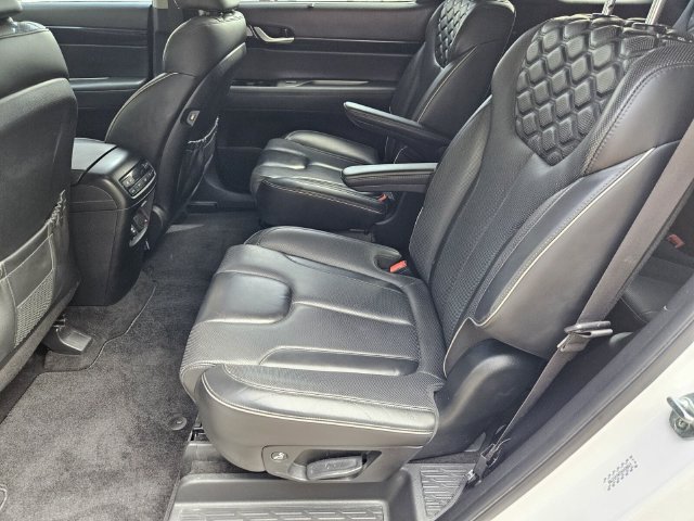 Used 2022 Hyundai Palisade Limited FWD image 21