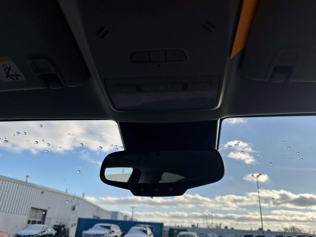 Certified 2017 Buick Encore Essence image 30