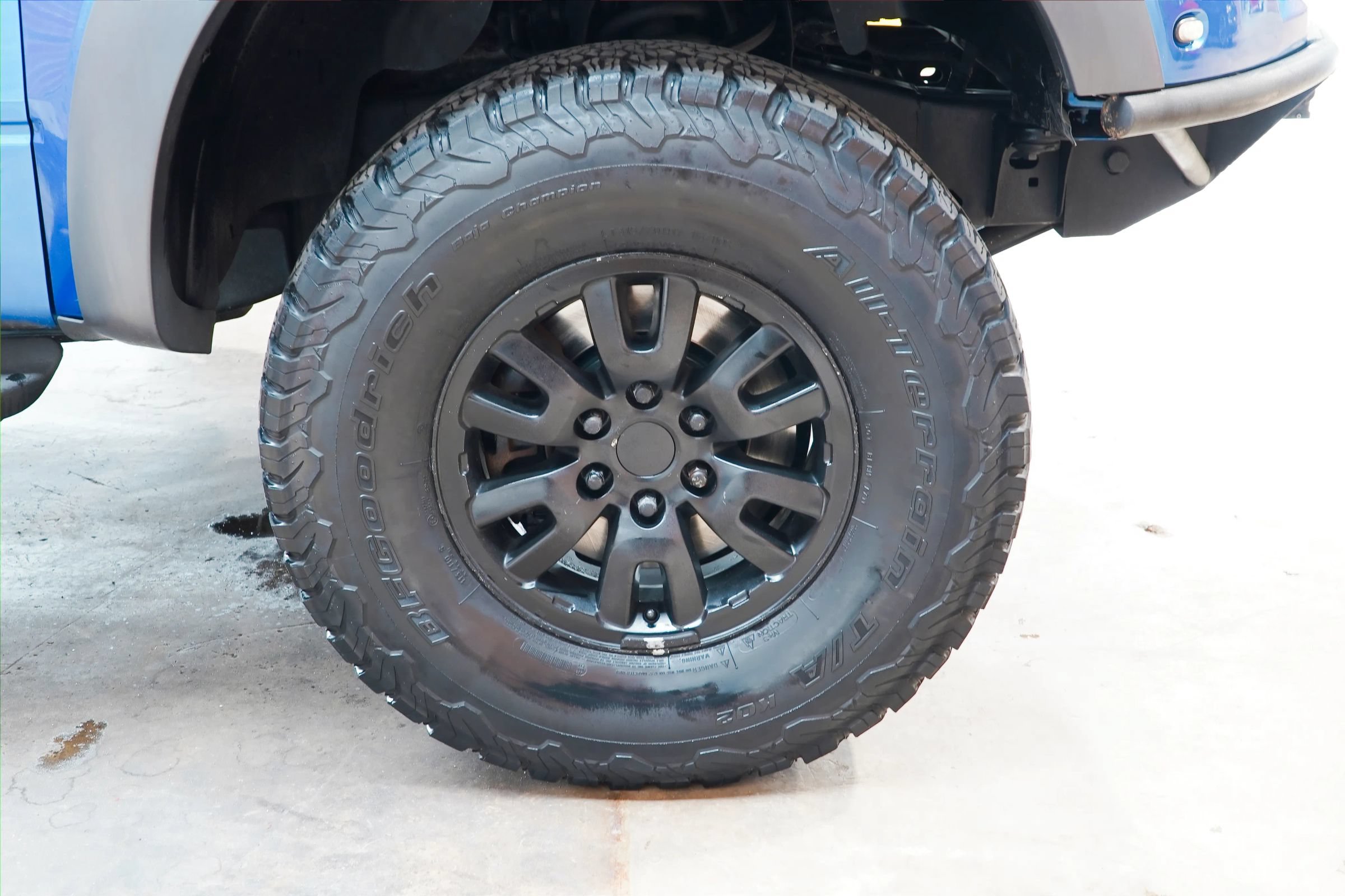 Used 2014 Ford F150 Raptor w/ Equipment Group 801A Luxury AWD/4WD image 65