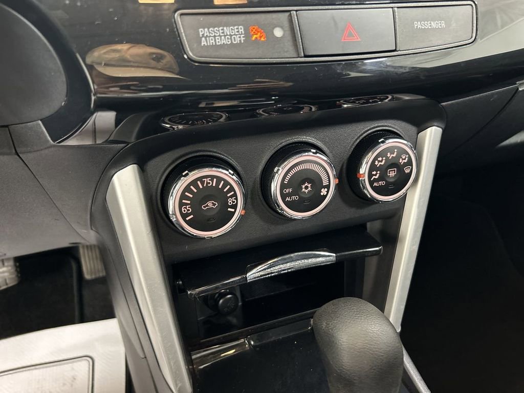Used 2017 Mitsubishi Lancer ES FWD image 16