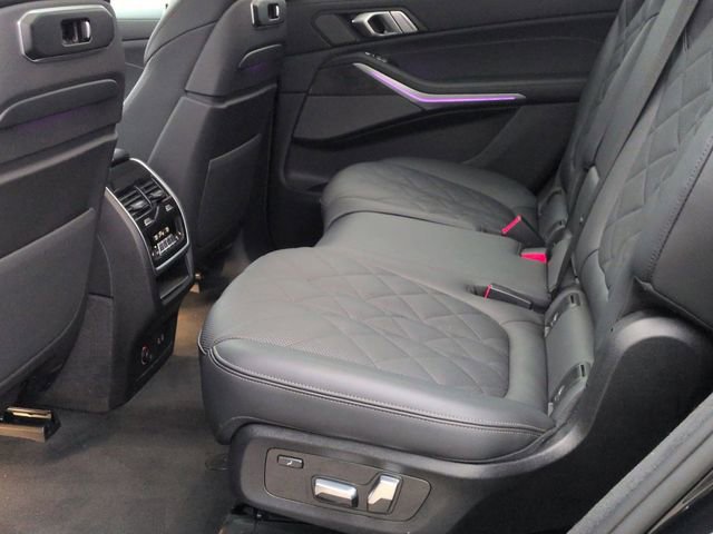 Used 2025 BMW X7 xDrive40i image 25