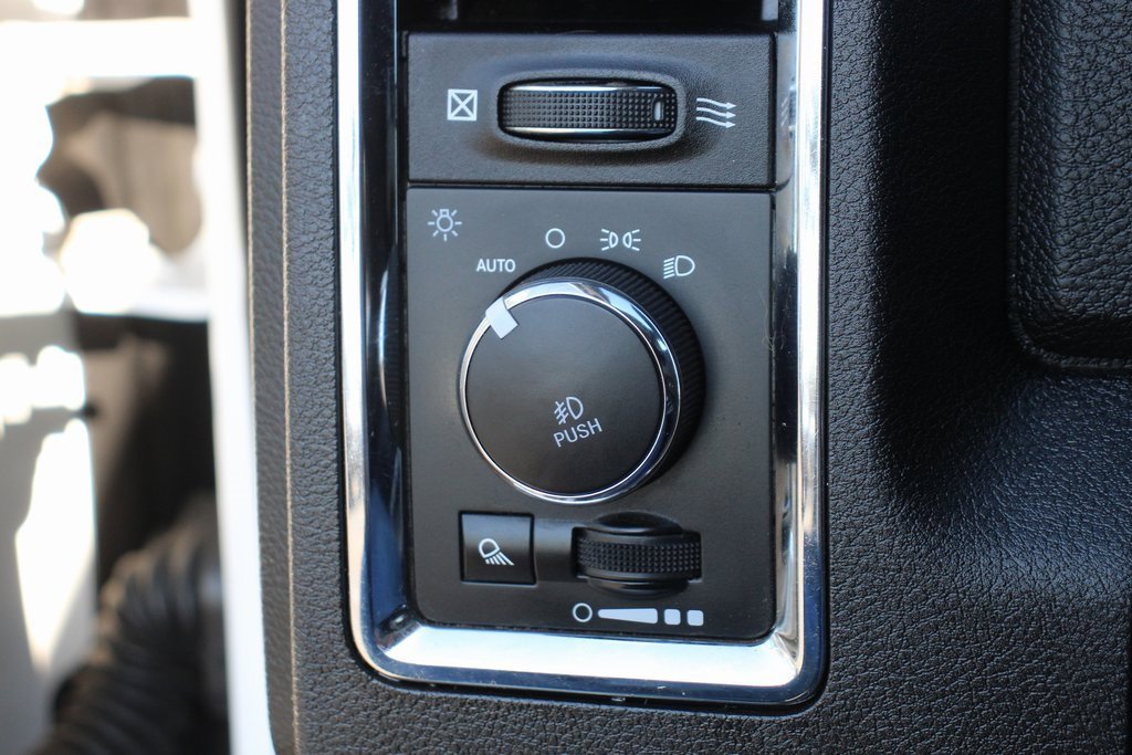 Used 2018 RAM 3500 Laramie image 20