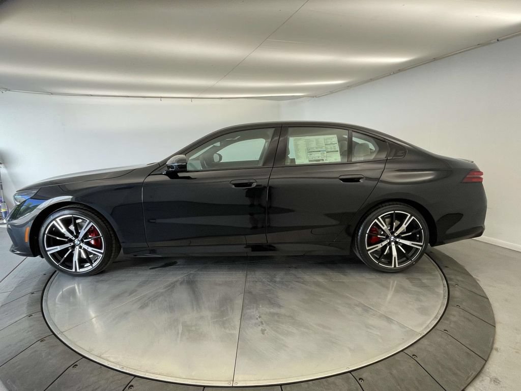 New 2027 BMW 530i xDrive w/ M Sport Package AWD/4WD image 2