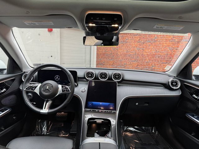 Used 2023 Mercedes-Benz C 300 4MATIC Sedan image 12