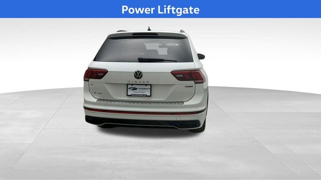 Used 2022 Volkswagen Tiguan SE R-Line image 3