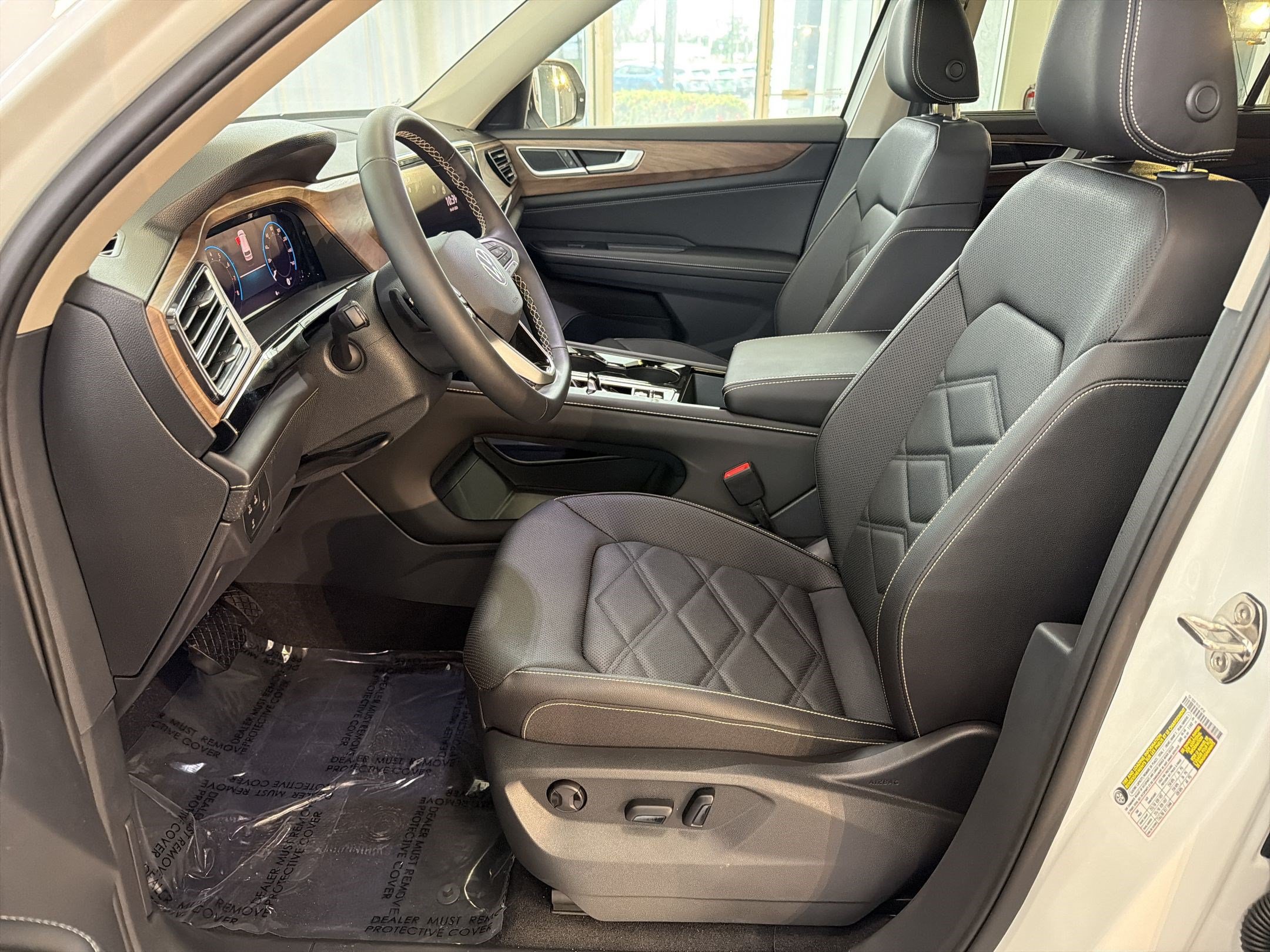 New 2026 Volkswagen Atlas SE FWD image 5