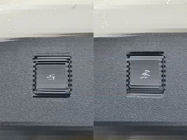 New 2026 Volkswagen Tiguan SE R-Line image 27