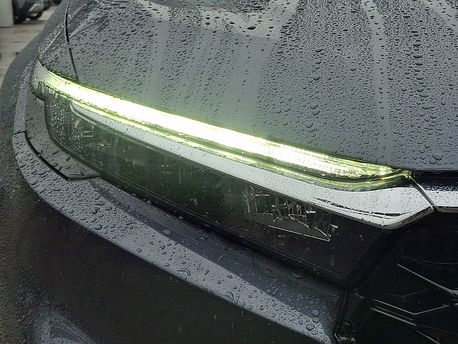 Used 2025 Honda CR-V EX-L image 9