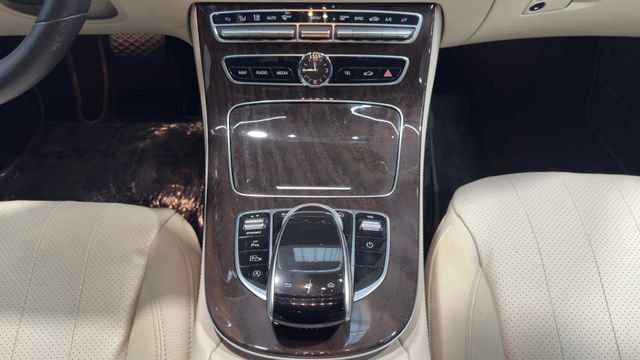 Used 2019 Mercedes-Benz E 300 image 21