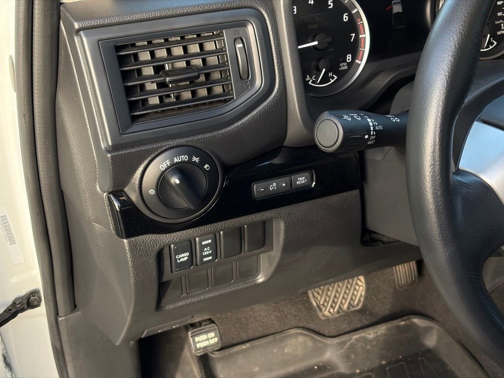 Certified 2024 Nissan Titan SV w/ SV Convenience Package image 15