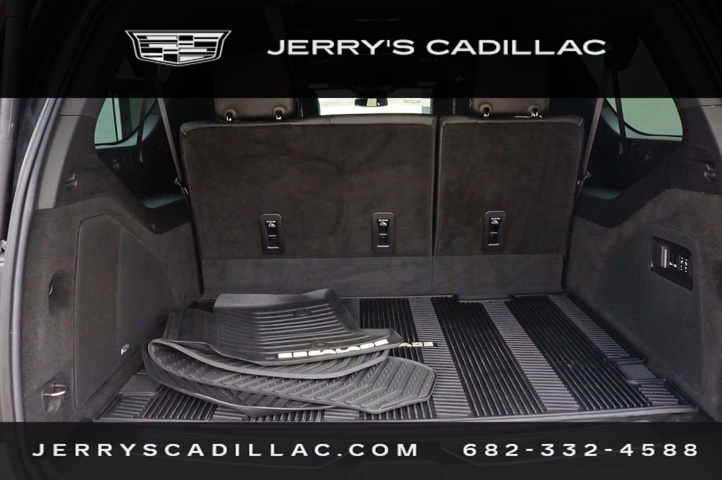 Certified 2022 Cadillac Escalade ESV Luxury AWD/4WD image 28