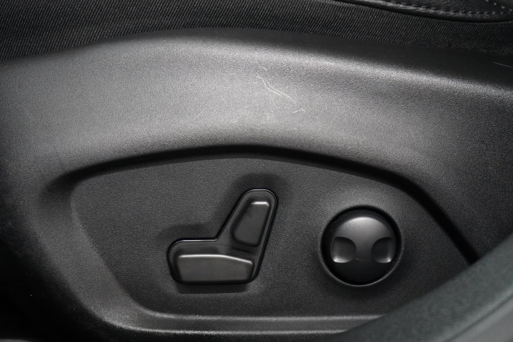 Used 2022 Jeep Compass High Altitude AWD/4WD image 16