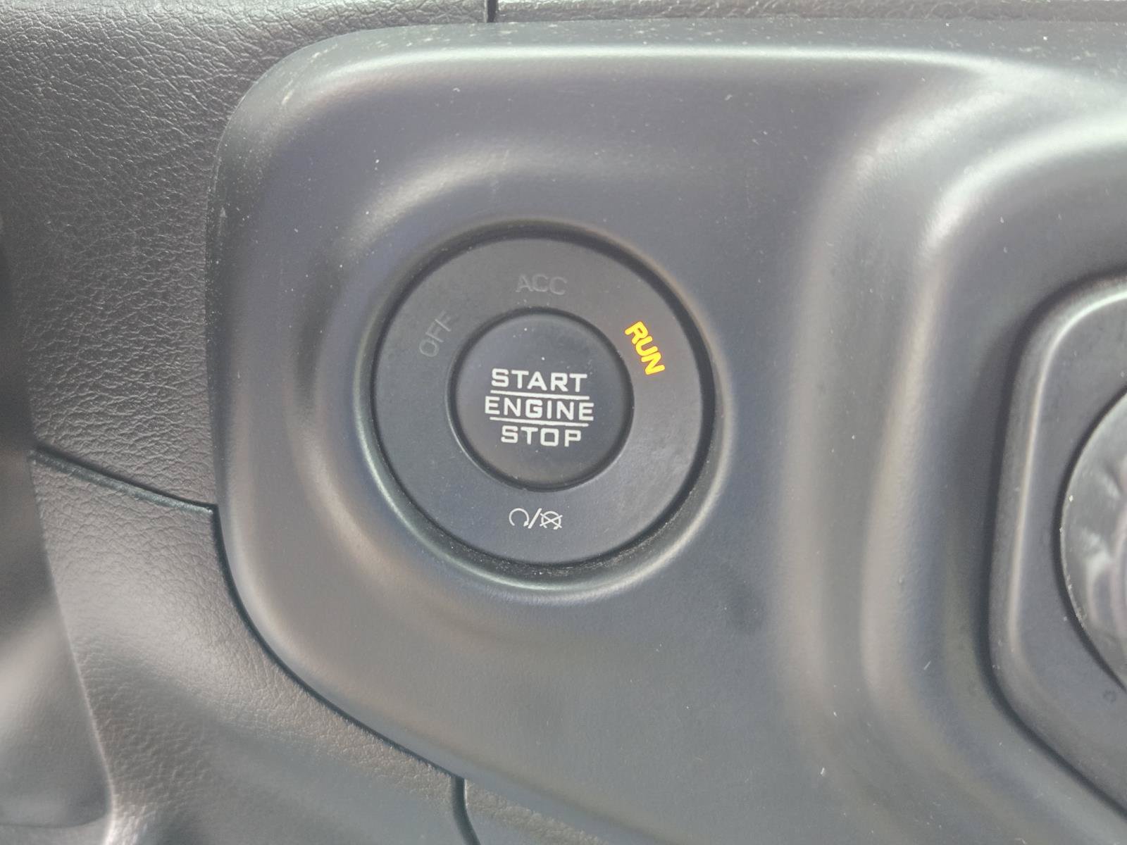 Used 2022 Jeep Gladiator Sport AWD/4WD image 11