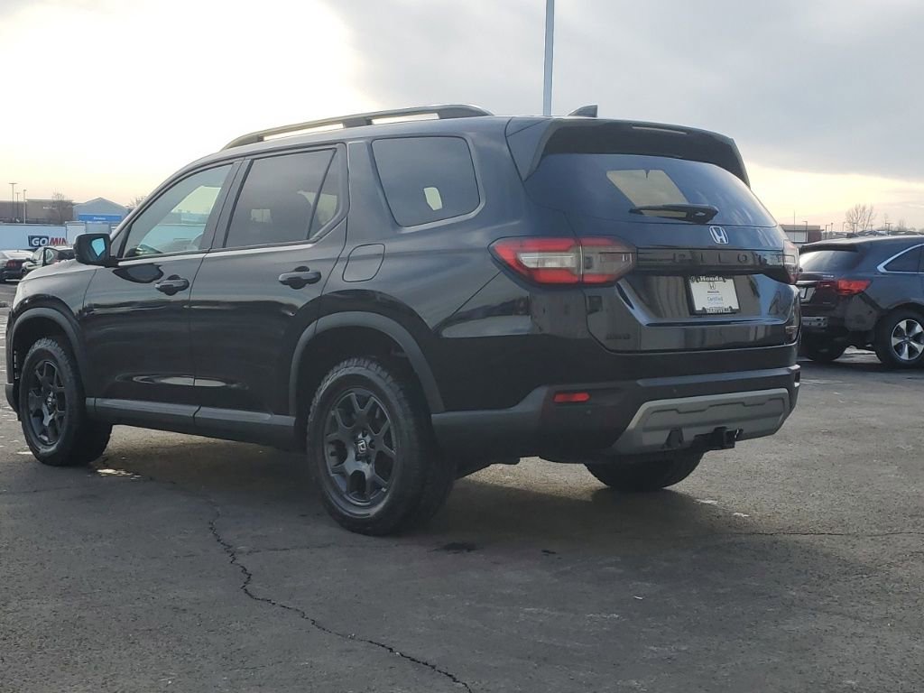 Certified 2023 Honda Pilot TrailSport image 5