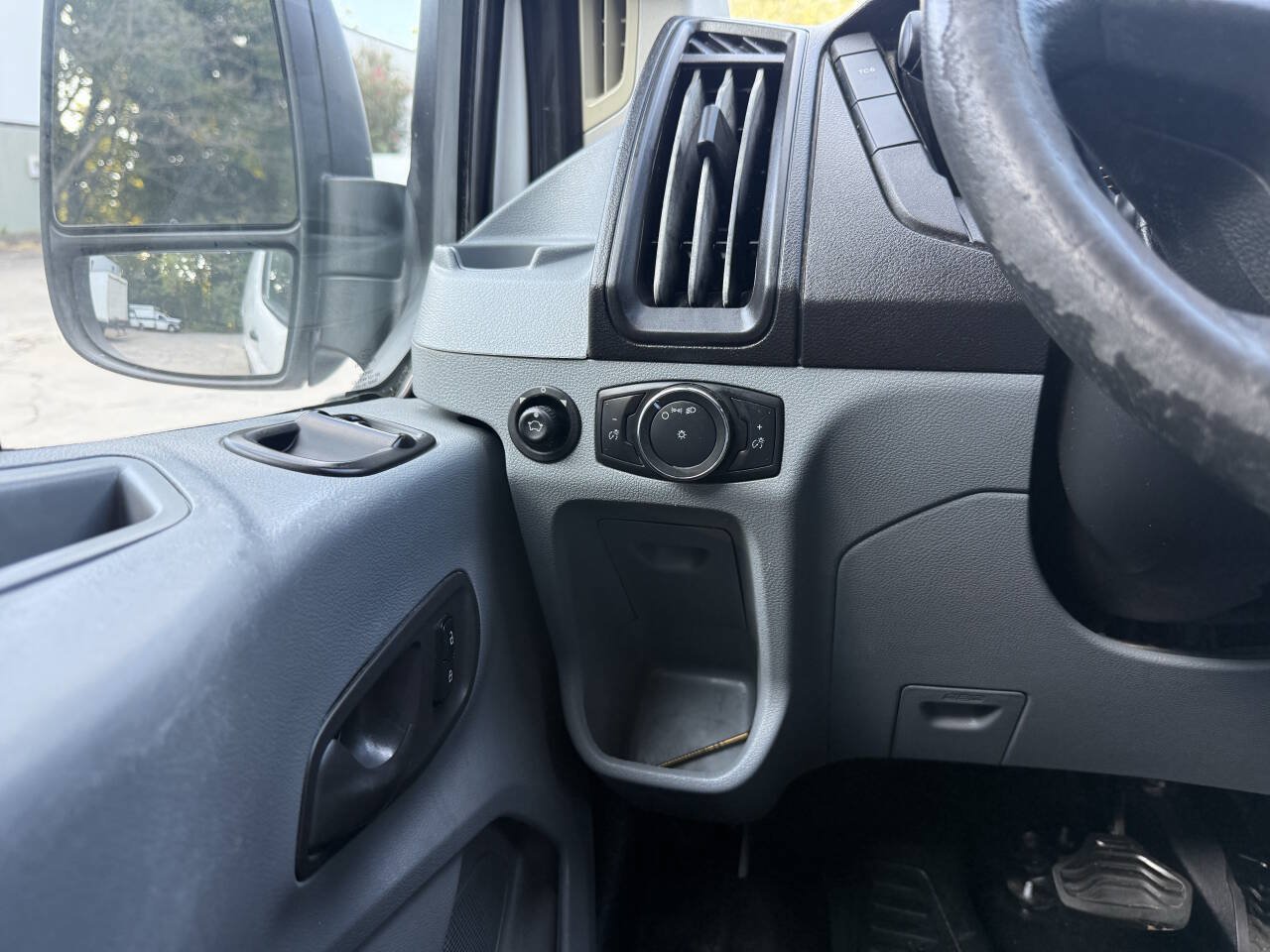 Used 2019 Ford Transit 250 148 Low Roof RWD image 29