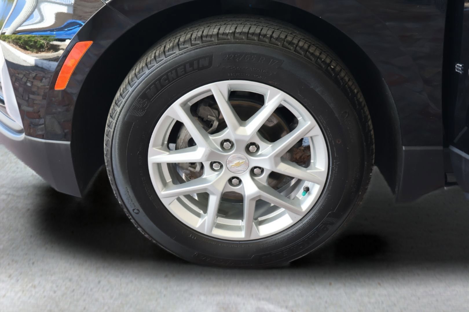 Used 2024 Chevrolet Equinox LT image 9