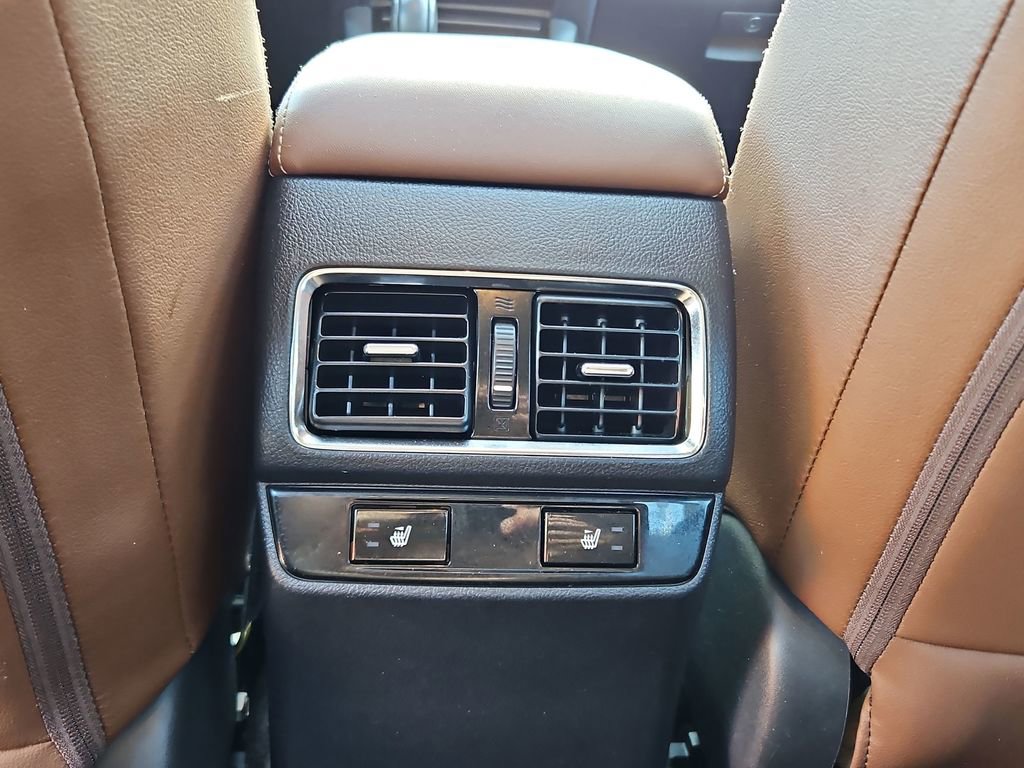 Used 2017 Subaru Outback 3.6R Touring image 32